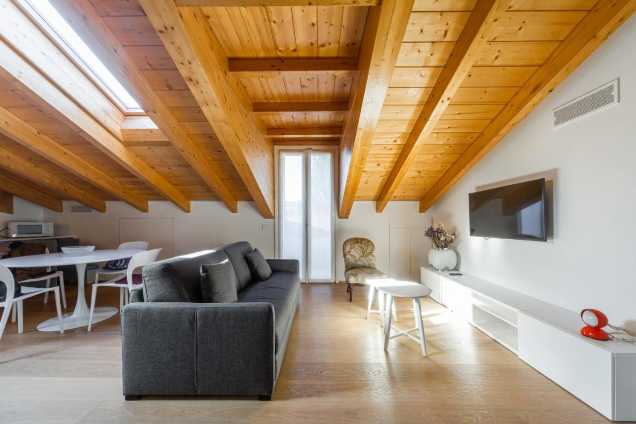 Easy Life - Elegante Trilocale In Zona Porta Venezia * Milan